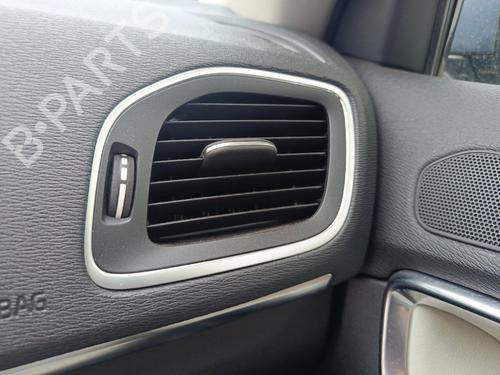 Used Air vent VOLVO V40 Hatchback (525) D3 (150 hp) 30109535