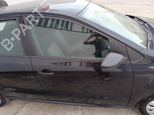 Used Right front door VW POLO V (6R1, 6C1) 1.2 TDI (75 hp) 30112009