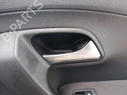 Maniglia interna anteriore destra VW POLO V (6R1, 6C1) 1.2 TDI (75 hp) 30112026