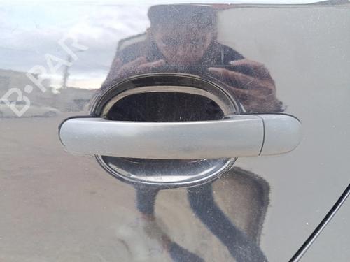 Venstre bak utvendig håndtak VW POLO V (6R1, 6C1) 1.2 TDI (75 hp) 30112022