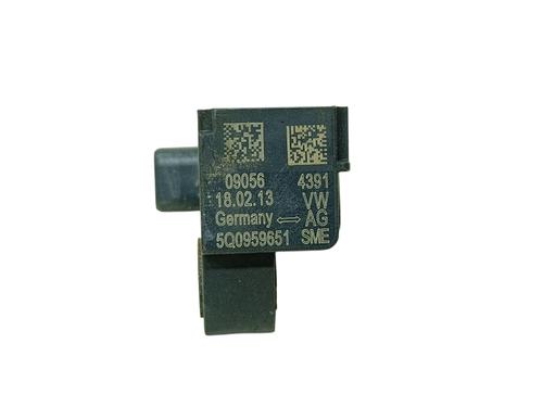 Electronic sensor AUDI A3 Sportback (8VA, 8VF) 1.6 TDI | BP30202758M84