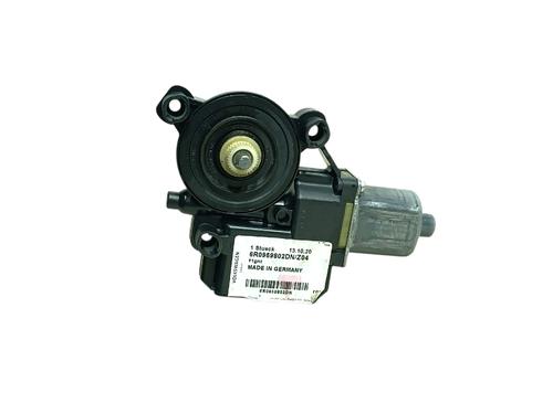 Rudehejsemotor forskærm højre VW POLO V (6R1, 6C1) 1.2 TDI (75 hp) 30302199