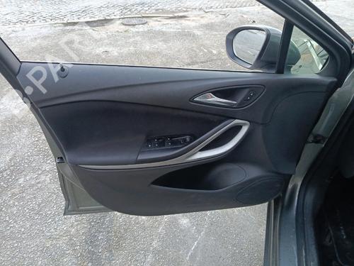 Garniture avant gauche OPEL ASTRA K Sports Tourer (B16) 1.6 CDTi (35) (136 hp) 30400729