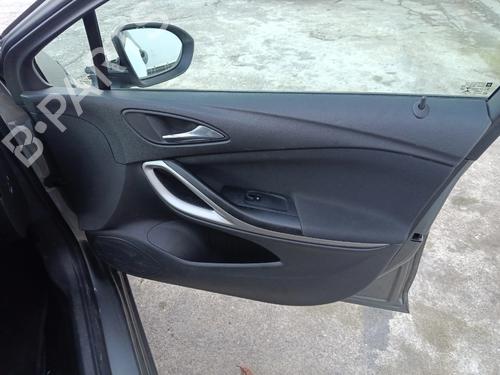 Garniture avant droite OPEL ASTRA K Sports Tourer (B16) 1.6 CDTi (35) (136 hp) 30400728