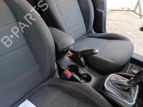 Armlehne für FIAT TIPO Hatchback (356_, 357_) 1.6 D (356HXG1B, 356HXG11) (120 hp) 30494249