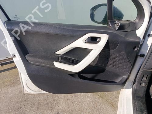 Garniture avant gauche PEUGEOT 208 I (CA_, CC_) 1.0 VTi (68 hp) 30510231