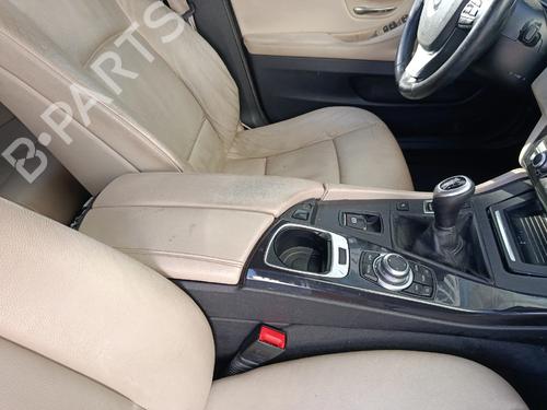 Used Armrest / Center console BMW 5 Touring (F11) 520 d (184 hp) 30691635