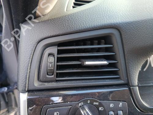 Used Air vent BMW 5 Touring (F11) 520 d (184 hp) 30691644