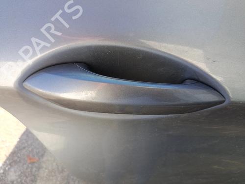 Używane Klamka zewnętrzna drzwi tylnych prawych BMW 5 Touring (F11) 520 d (184 hp) 30691651