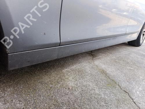 Używane Próg lewy BMW 5 Touring (F11) 520 d (184 hp) 30691664