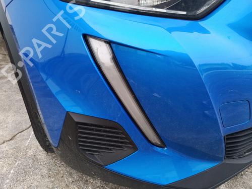 Højre positionslygte PEUGEOT 2008 II (UD_, US_, UY_, UJ_, UR_, UC_) 1.2 PureTech 100 (USHNK) (101 hp) 30975924