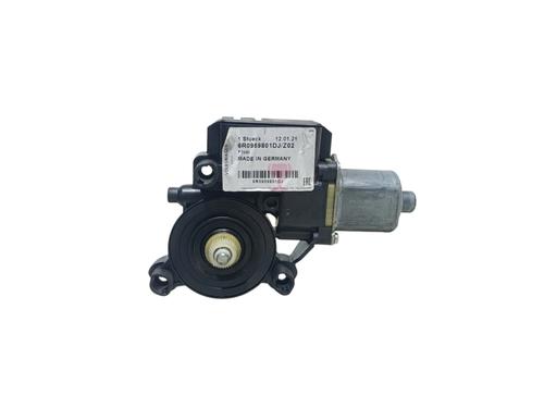 Moteur de lève-vitre avant gauche VW POLO V (6R1, 6C1) 1.2 TDI (75 hp) 30934888