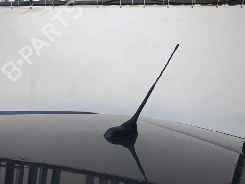 Antena/Base PEUGEOT 308 SW II (LC_, LJ_, LR_, LX_, L4_) 1.5 BlueHDi 130 (131 hp) 30973328