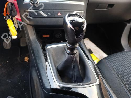 Shift knob PEUGEOT 308 SW II (LC_, LJ_, LR_, LX_, L4_) 1.5 BlueHDi 130 | BP30973395I34
