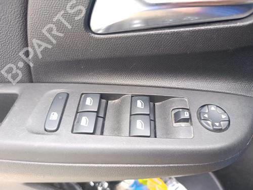Used Left front window switch OPEL CORSA F (P2JO) 1.5 (68) (102 hp) 31021086