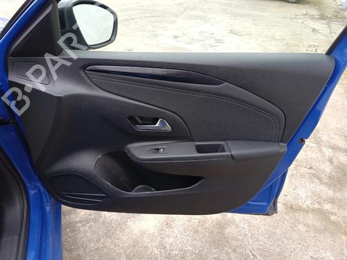 Høyre frontpanel OPEL CORSA F (P2JO) 1.5 (68) (102 hp) 31021126