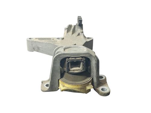 Used Engine mount RENAULT MEGANE III Grandtour (KZ0/1) 1.5 dCi (KZ09, KZ0D, KZ1G, KZ29, KZ14, KZ1W, KZ10, KZ1F,... (110 hp) 31613761