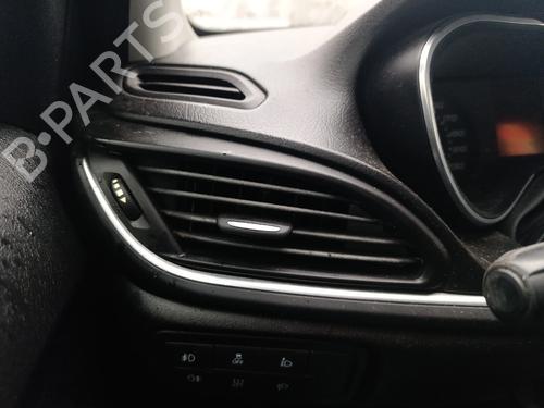 Rejilla aireadora FIAT TIPO Hatchback (356_, 357_) 1.6 D (356HXG1B, 356HXG11) (120 hp) 31666354