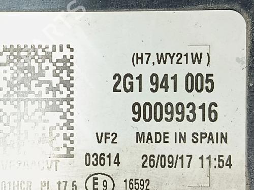 Left headlight VW POLO VI (AW1, BZ1, AE1) 1.0 | BP31714464C28 