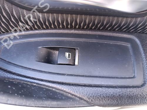 Interrupteur de vitre avant droite BMW 3 Touring (F31) 316 d (116 hp) 31717777