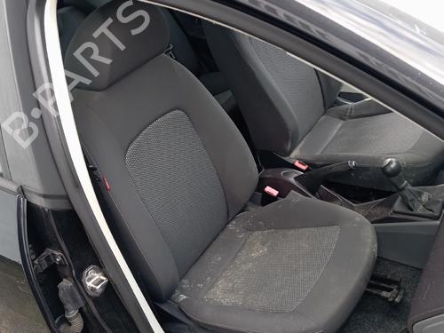 Used Right front seat SEAT IBIZA IV (6J5, 6P1) 1.4 TDI (80 hp) 31980790