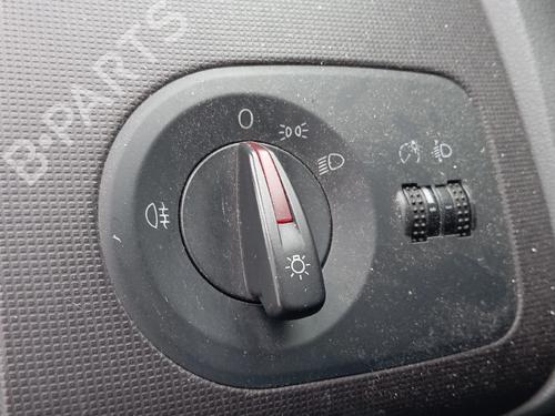 Used Headlight switch SEAT IBIZA IV (6J5, 6P1) 1.4 TDI (80 hp) 31980823