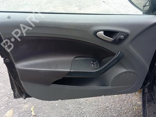 Forra frente esquerda SEAT IBIZA IV (6J5, 6P1) 1.4 TDI (80 hp) 31980833