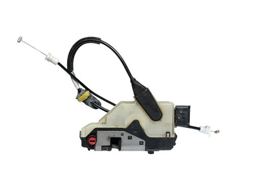 Fechadura trás esquerda PEUGEOT 2008 I (CU_) 1.2 VTi (82 hp) 31993969