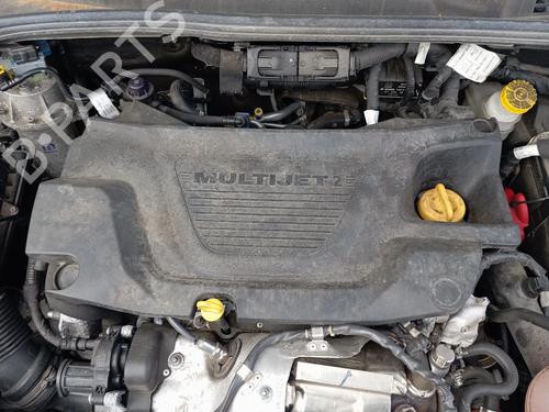 Used Upper protection FIAT 500X (334_) 1.6 D Multijet (334.AXV1B) (130 hp) 32028684