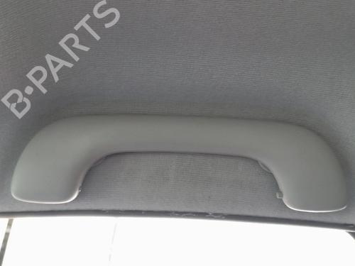 hyre-foran-invendig-handtak-renault-captur-i-j5_-h5_-2013-32036021 main image