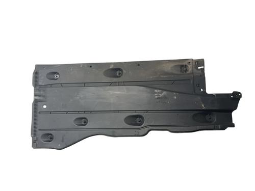 Protection sous caisse AUDI A3 Sportback (8VA, 8VF) 1.6 TDI (105 hp) 32113131