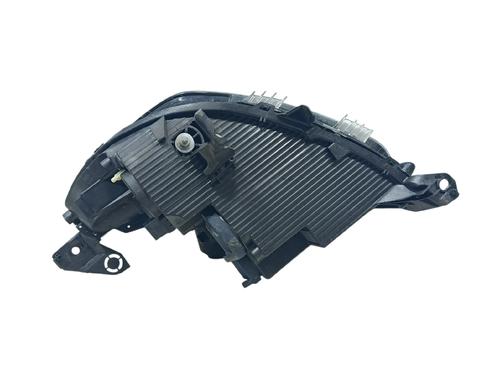 Right headlight PEUGEOT 2008 II (UD_, US_, UY_, UJ_, UR_, UC_) 1.2 PureTech 100 (USHNK) | BP30975926C29