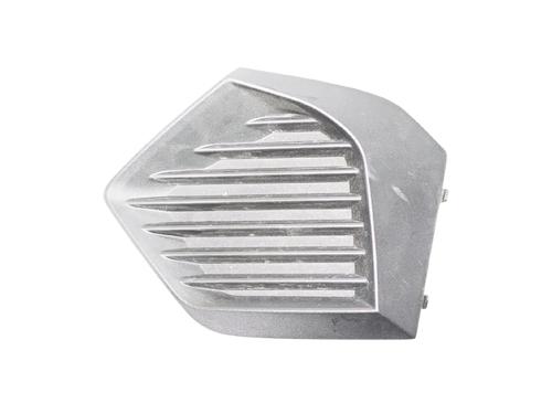 Used Grille Grille PEUGEOT 2008 II (UD_, US_, UY_, UJ_, UR_, UC_) 1.2 PureTech 100 (USHNK) (101 hp) 32189412 32189412