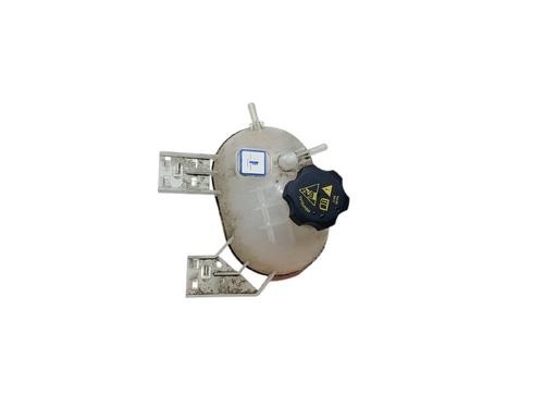 windscreen-washer-tank-fiat-500x-334_-2014-32479476 main image