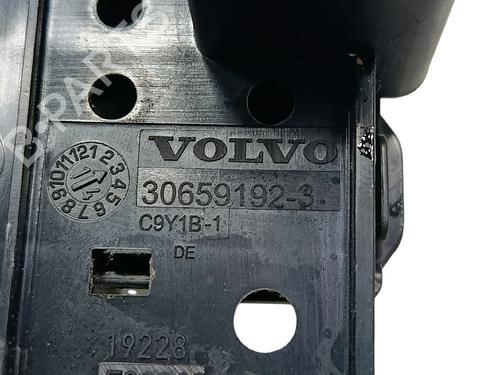 Fuse box VOLVO V40 Hatchback Van (525) 1.6 D2/ DRIVe | BP32502709E1