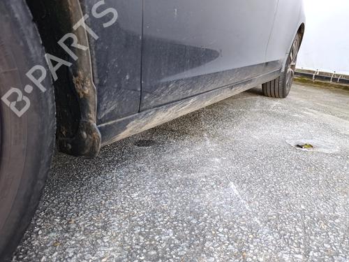 Used Left sideskirt VOLVO V60 I (155) D2 (120 hp) 32505761