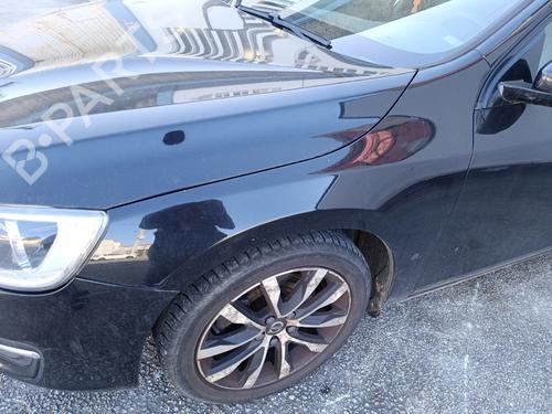 Used Left front fenders VOLVO V60 I (155) D2 (120 hp) 32505773