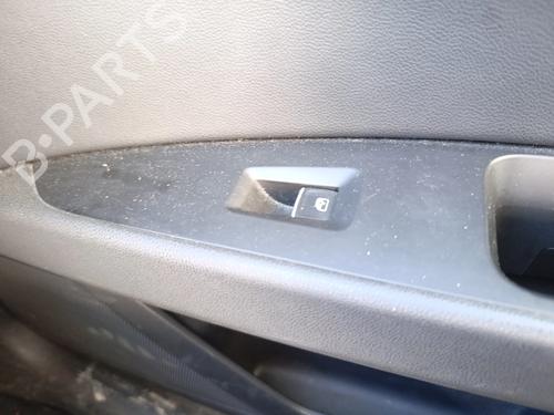 Used Right front window switch Right front window switch SEAT LEON (5F1) 1.4 TSI (125 hp) 33199584 33199584