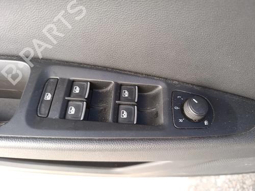 Used Left front window switch Left front window switch SEAT LEON (5F1) 1.4 TSI (125 hp) 33199585 33199585