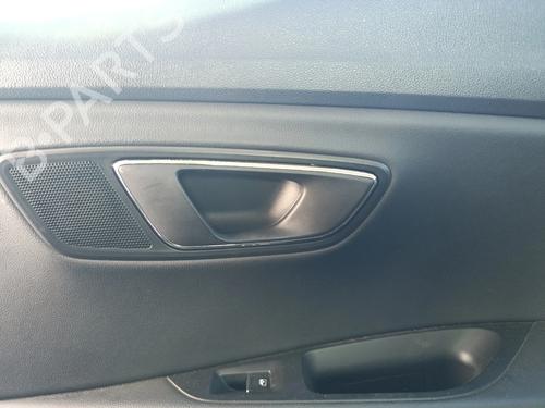 rear-right-interior-door-handle-seat-leon-5f1-2012-2013-2014-2015-2016-2017-2018-2019-2020-2021-33204894 main image