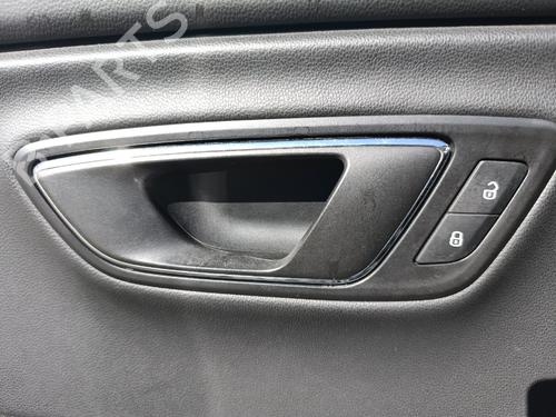 front-left-interior-door-handle-seat-leon-5f1-2012-2013-2014-2015-2016-2017-2018-2019-2020-2021-33204893 main image