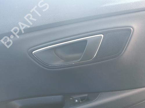 rear-left-interior-door-handle-seat-leon-5f1-2012-2013-2014-2015-2016-2017-2018-2019-2020-2021-33204895 main image