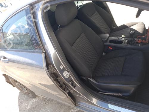 Used Right front seat Right front seat MERCEDES-BENZ A-CLASS (W176) A 180 CDI (176.000) (109 hp) 33204941 33204941