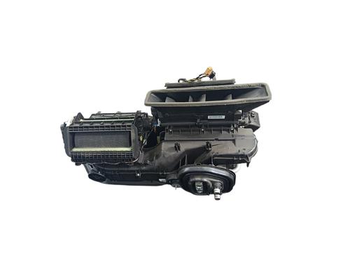 Used Heater matrix box AUDI A3 (8V1, 8VK) 1.2 TFSI (105 hp) 33217429