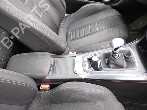 Used Armrest / Center console Armrest / Center console PEUGEOT 308 II (LB_, LP_, LW_, LH_, L3_) 1.6 HDi / BlueHDi 115 (115 hp) 33266984 33266984