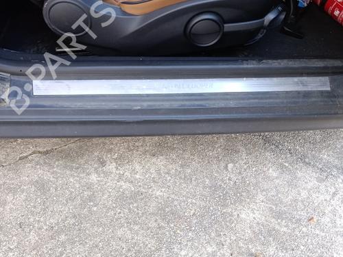 Used Right sideskirt Right sideskirt MINI MINI (R56) Cooper D (112 hp) 33329365 33329365