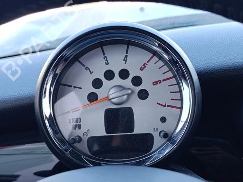 Used Instrument cluster Instrument cluster MINI MINI (R56) Cooper D (112 hp) 33329381 33329381
