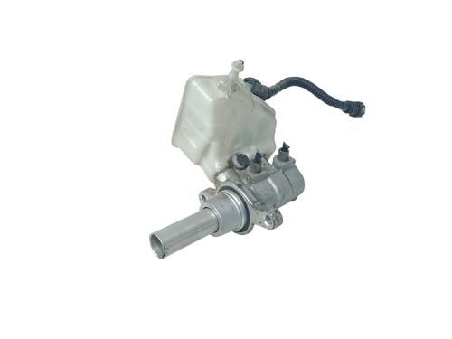 Used Brake master cylinder Brake master cylinder PEUGEOT 308 SW II (LC_, LJ_, LR_, LX_, L4_) 1.5 BlueHDi 130 (131 hp) 33293145 33293145