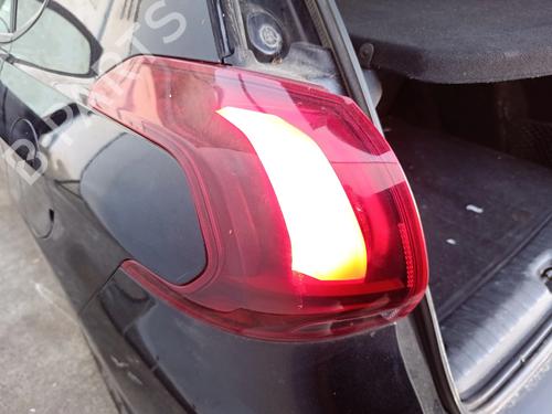 Used Left taillight Left taillight PEUGEOT 2008 I (CU_) 1.5 BlueHDI 100 (102 hp) 33437778 33437778