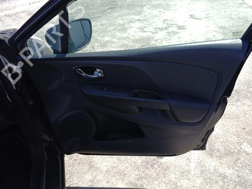 Høyre frontpanel Høyre frontpanel RENAULT CLIO IV (BH_) 1.5 dCi 75 (75 hp) 33545314 33545314